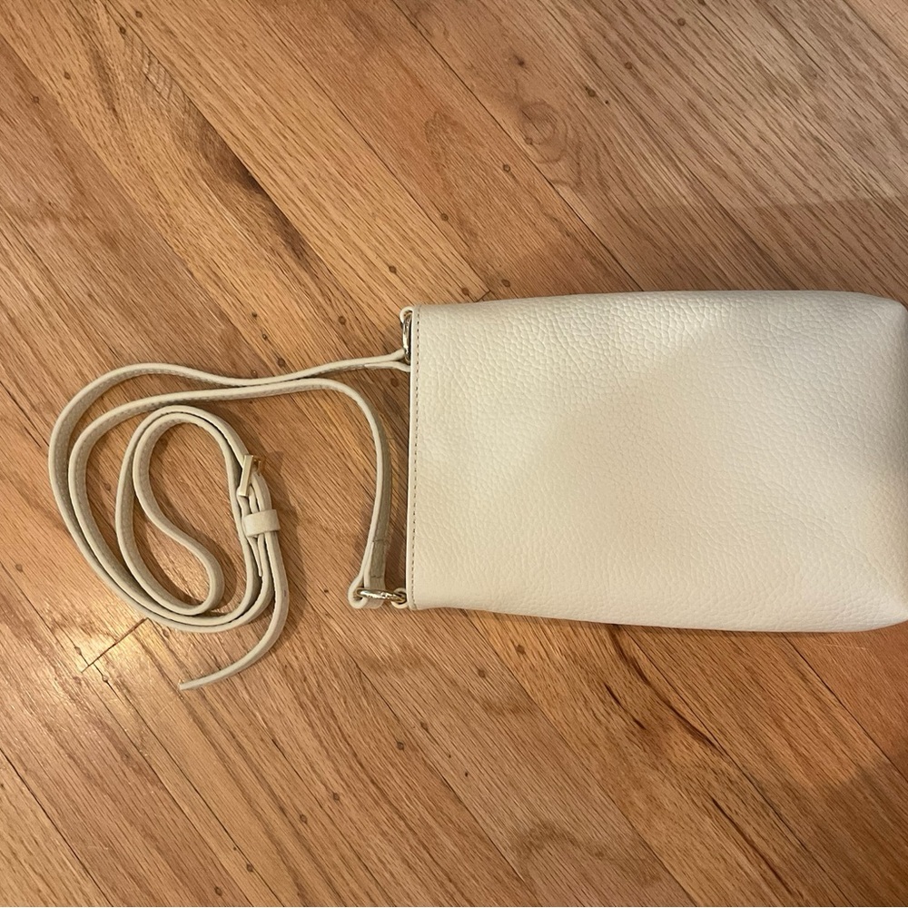 Quince Cream Pebbled Leather Crossbody Phone Bag